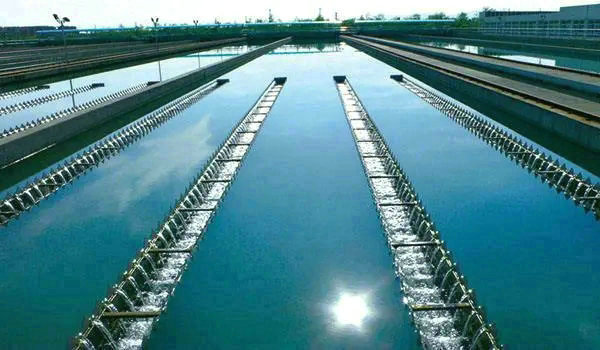 兩部委印發(fā)《關(guān)于推進(jìn)污水處理減污降碳協(xié)同增效的實(shí)施意見》：2025年底前，建成100座標(biāo)桿污水處理廠